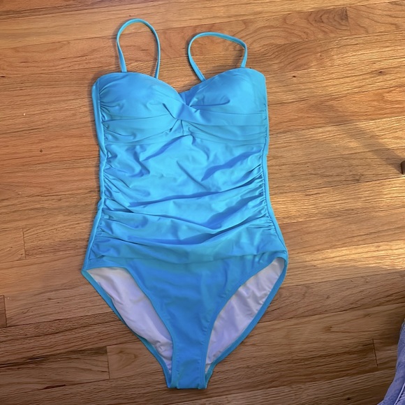 Relleciga One-Piece Swimsuit - Picture 3 of 11